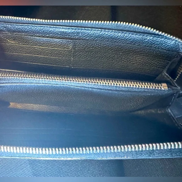 YSL Zip Around Wallet Saint Laurent Black Leather Silver Logo Discontinued RARE - Picture 8 of 16